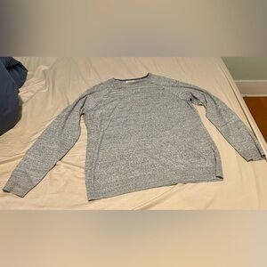 4/$25 Old Navy Light Gray Crewneck Pullover